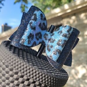 Tumbler bow straw topper